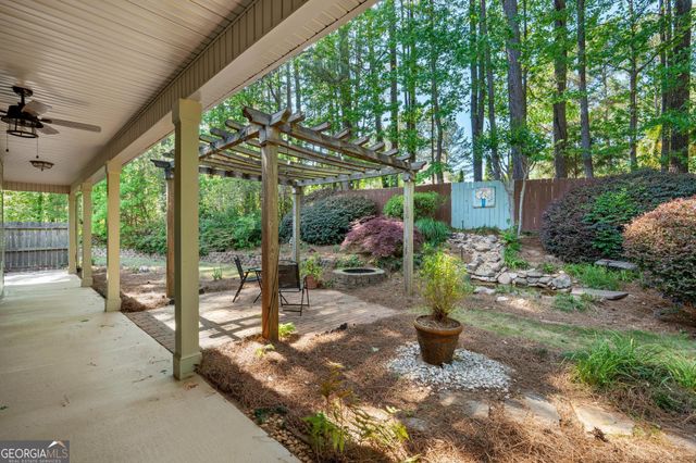 115 Millstone Dr., Fayetteville, GA 30215