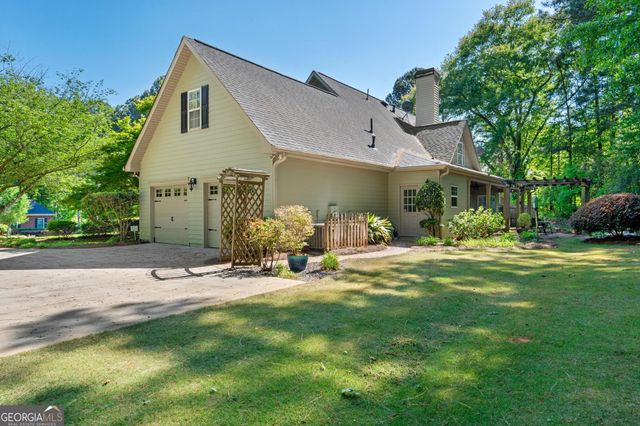 115 Millstone Dr., Fayetteville, GA 30215