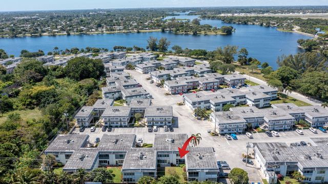 2840 Cynthia Lane 101, Lake Worth Beach, FL 33461