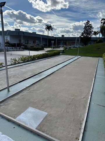 2840 Cynthia Lane 101, Lake Worth Beach, FL 33461