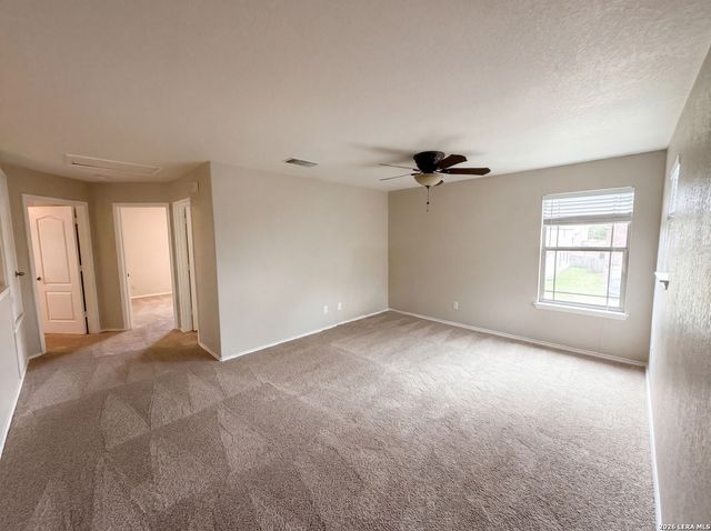 5733 Ty Lindstrom, Schertz, TX 78108