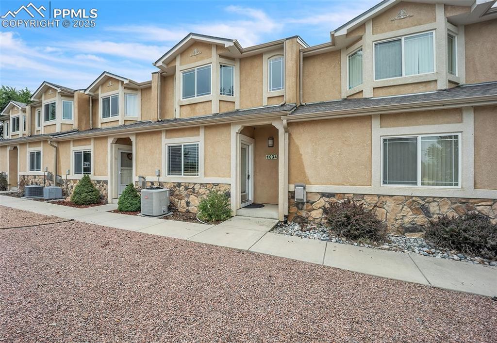1034 Fountain Mesa Road, Fountain, CO 80817