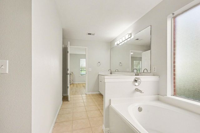 17447 S Summit Canyon Drive, Houston, TX 77095