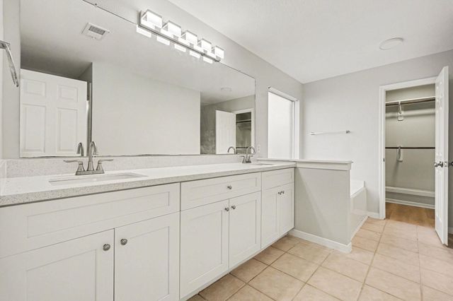 17447 S Summit Canyon Drive, Houston, TX 77095