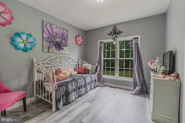 6315 LITTLE ACRES LN, Woodford, VA 22580