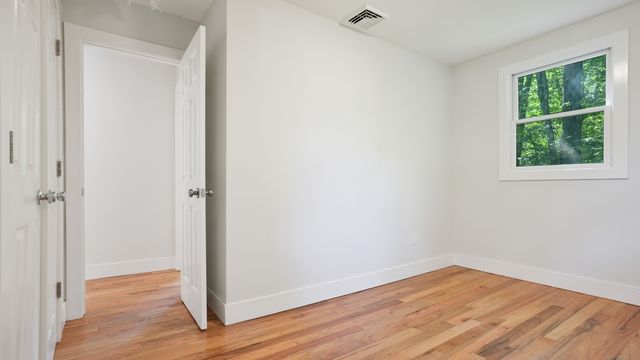 23 Valley View Lane, New Milford, CT 06776