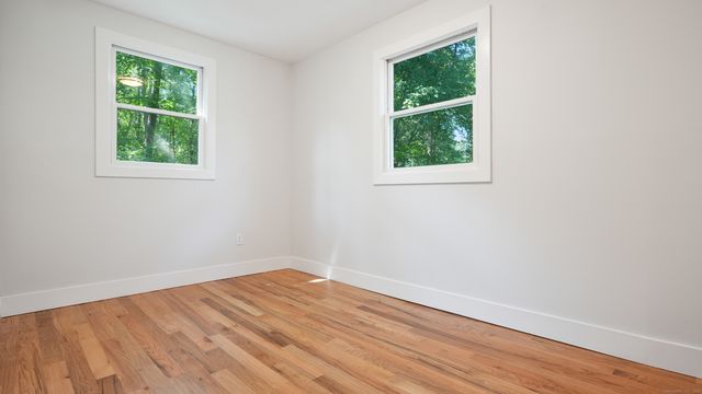 23 Valley View Lane, New Milford, CT 06776