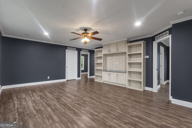 109 Willow Drive E, Newnan, GA 30263
