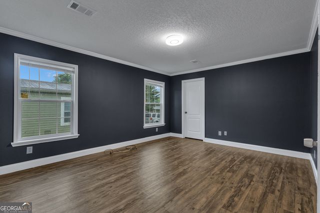 109 Willow Drive E, Newnan, GA 30263