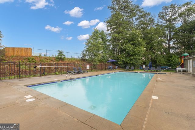 109 Willow Drive E, Newnan, GA 30263