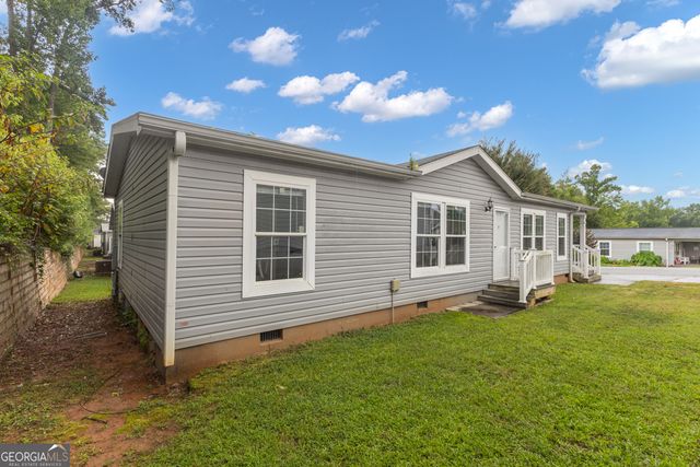 109 Willow Drive E, Newnan, GA 30263