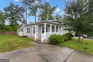 109 Willow Drive E, Newnan, GA 30263