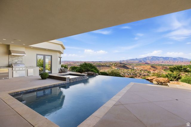 2031 E CLIFF POINT DR, St. George, UT 84790