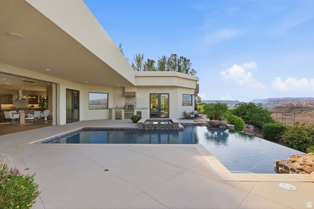 2031 E CLIFF POINT DR, St. George, UT 84790