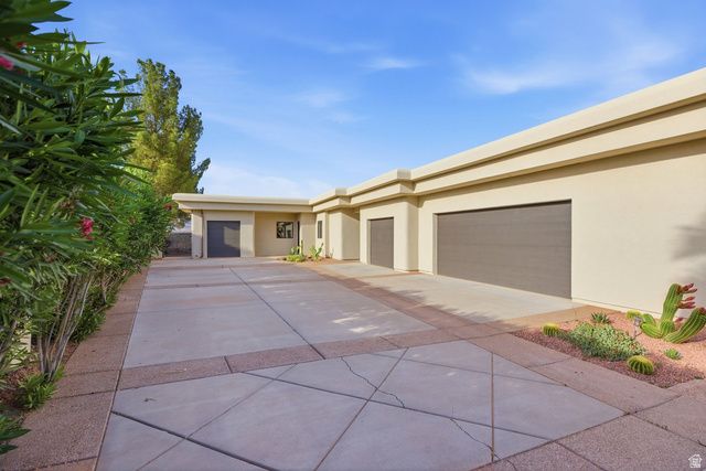 2031 E CLIFF POINT DR, St. George, UT 84790