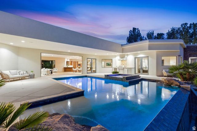 2031 E CLIFF POINT DR, St. George, UT 84790