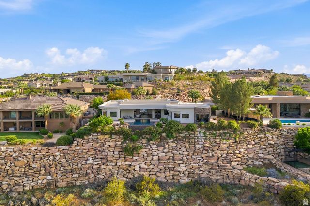 2031 E CLIFF POINT DR, St. George, UT 84790