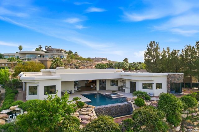 2031 E CLIFF POINT DR, St. George, UT 84790