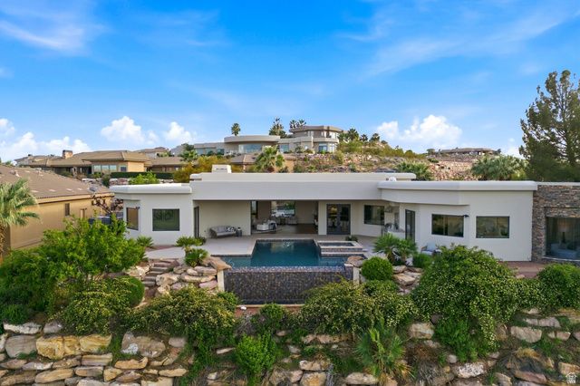 2031 E CLIFF POINT DR, St. George, UT 84790