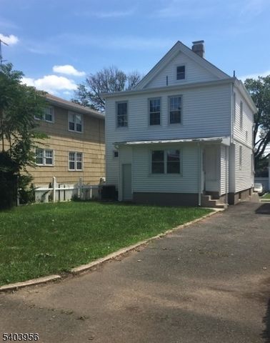 16 Mineral Sprg A, Passaic City, NJ 07055