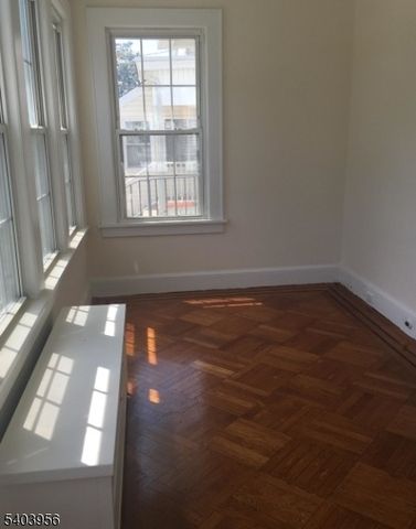 16 Mineral Sprg A, Passaic City, NJ 07055