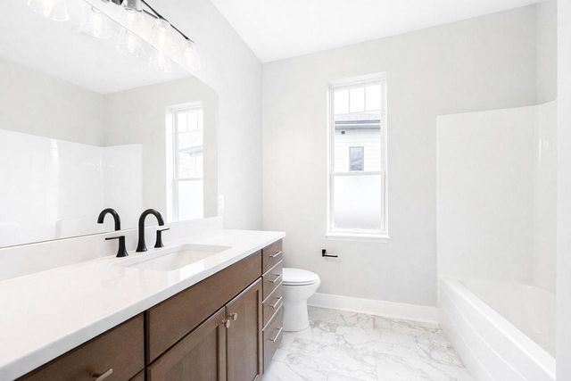 W389N7108 Pennsylvania STREET, Oconomowoc, WI 53066