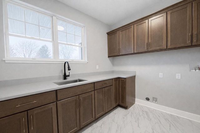 W389N7108 Pennsylvania STREET, Oconomowoc, WI 53066