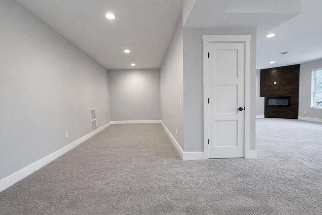 W389N7108 Pennsylvania STREET, Oconomowoc, WI 53066