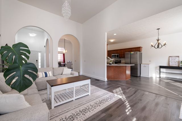 708 Evening Ave, Antioch, TN 37013