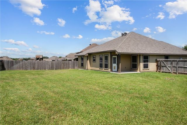 3075 Positano Loop, Bryan, TX 77808