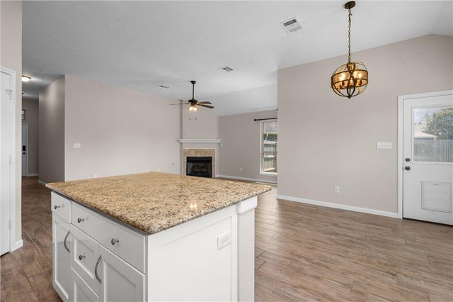 3075 Positano Loop, Bryan, TX 77808