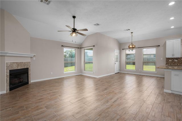 3075 Positano Loop, Bryan, TX 77808