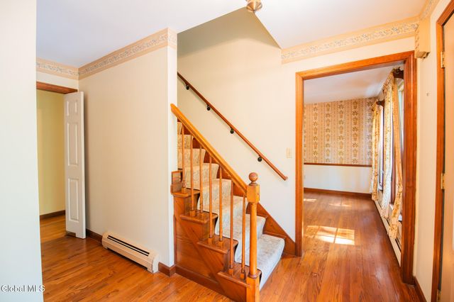 20 Lantern Hill Road, Queensbury, NY 12804