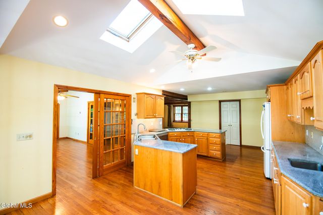20 Lantern Hill Road, Queensbury, NY 12804
