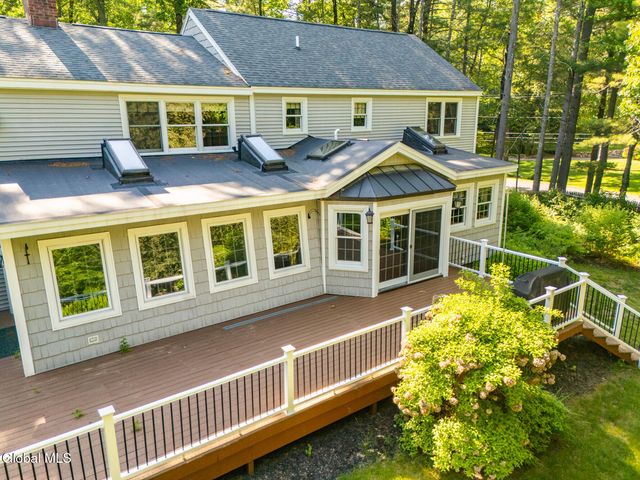20 Lantern Hill Road, Queensbury, NY 12804