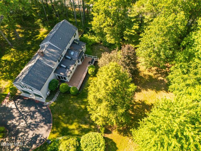 20 Lantern Hill Road, Queensbury, NY 12804