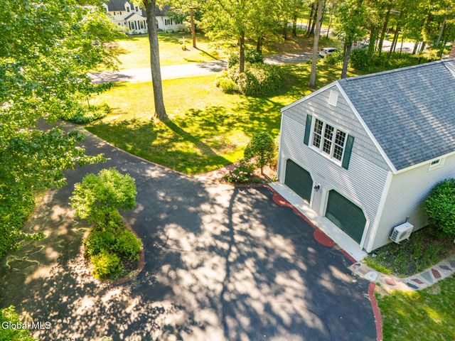 20 Lantern Hill Road, Queensbury, NY 12804
