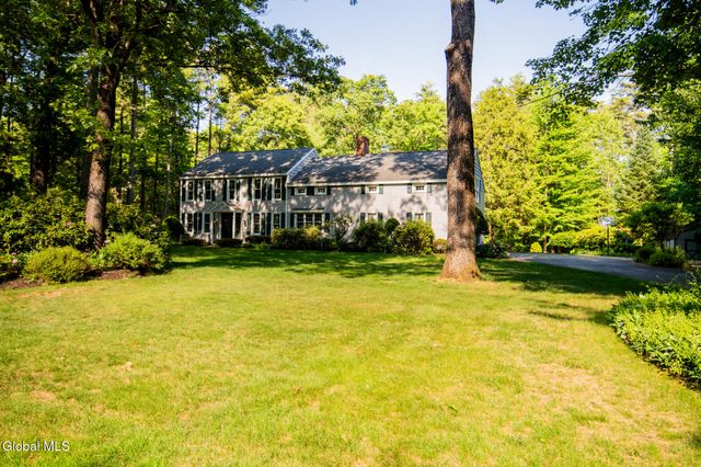 20 Lantern Hill Road, Queensbury, NY 12804