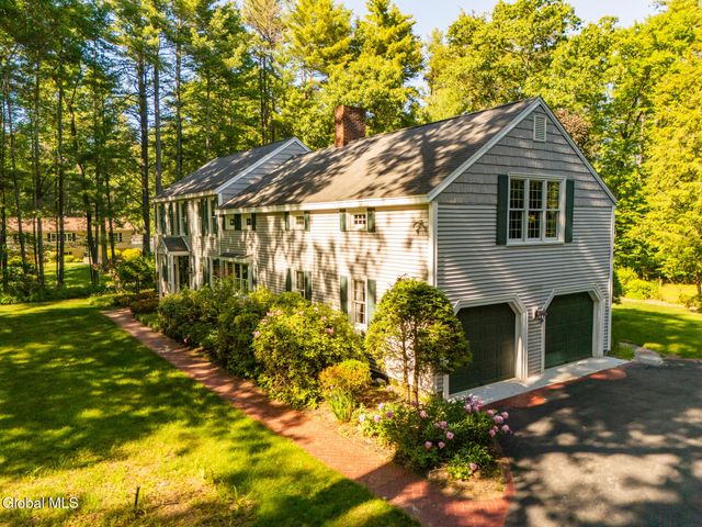 20 Lantern Hill Road, Queensbury, NY 12804