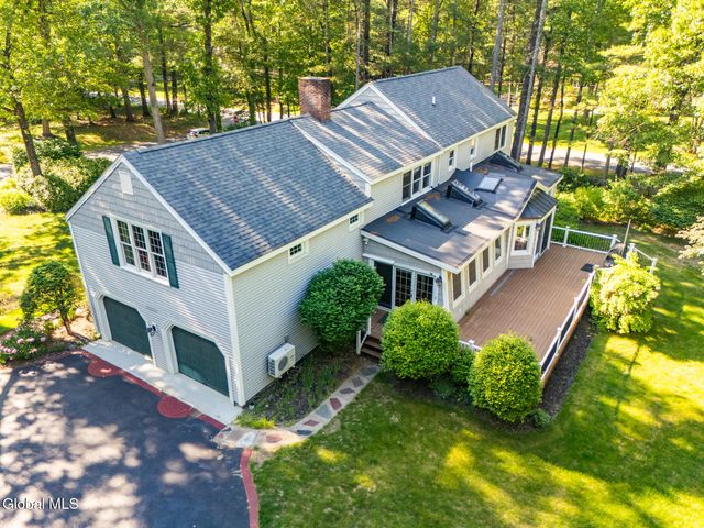 20 Lantern Hill Road, Queensbury, NY 12804