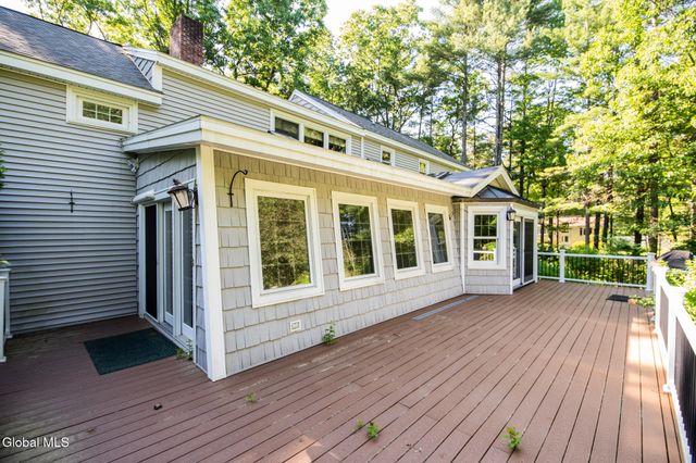 20 Lantern Hill Road, Queensbury, NY 12804