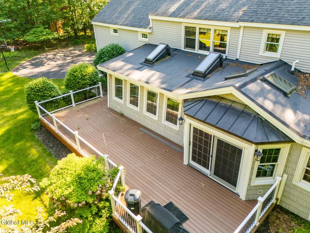 20 Lantern Hill Road, Queensbury, NY 12804