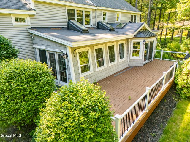 20 Lantern Hill Road, Queensbury, NY 12804