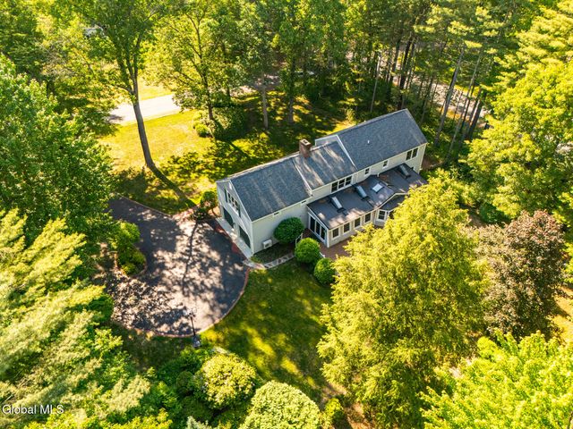 20 Lantern Hill Road, Queensbury, NY 12804