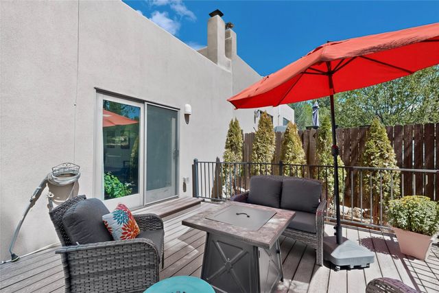 258 Loma Entrada, Santa Fe, NM 87501