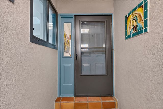 258 Loma Entrada, Santa Fe, NM 87501