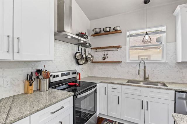 535 S Wheeling Avenue, Tulsa, OK 74104