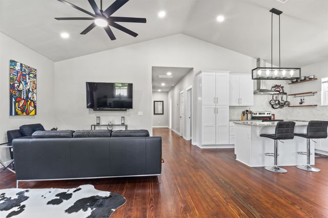 535 S Wheeling Avenue, Tulsa, OK 74104