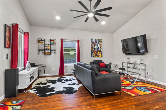 535 S Wheeling Avenue, Tulsa, OK 74104