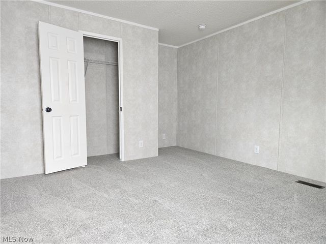 202 W Main Road 93, Conneaut, OH 44030